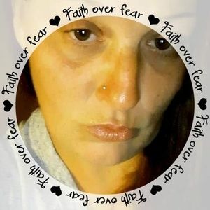 Meet your Posher, Leona